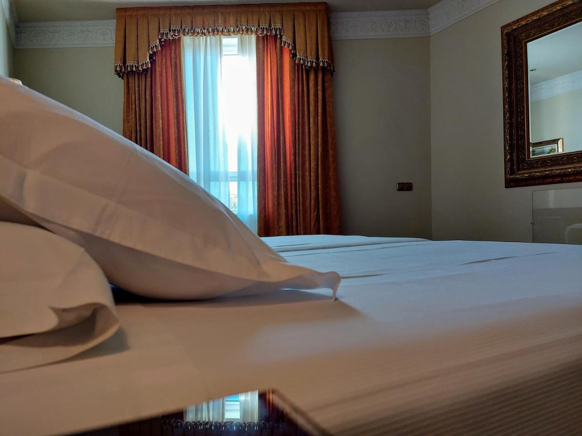 Alameda Palace Hotel 5*