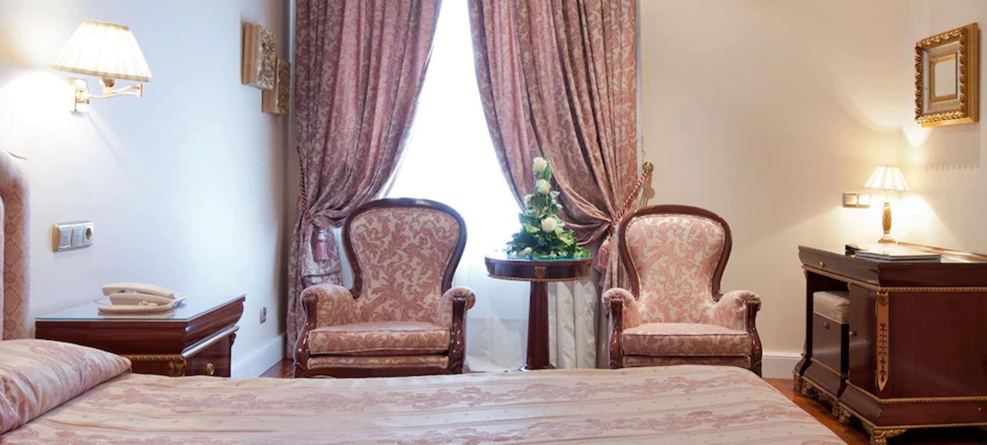 Hotel Alameda Palace