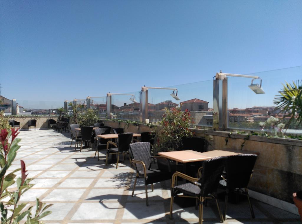 Alameda Palace Hotel 5*