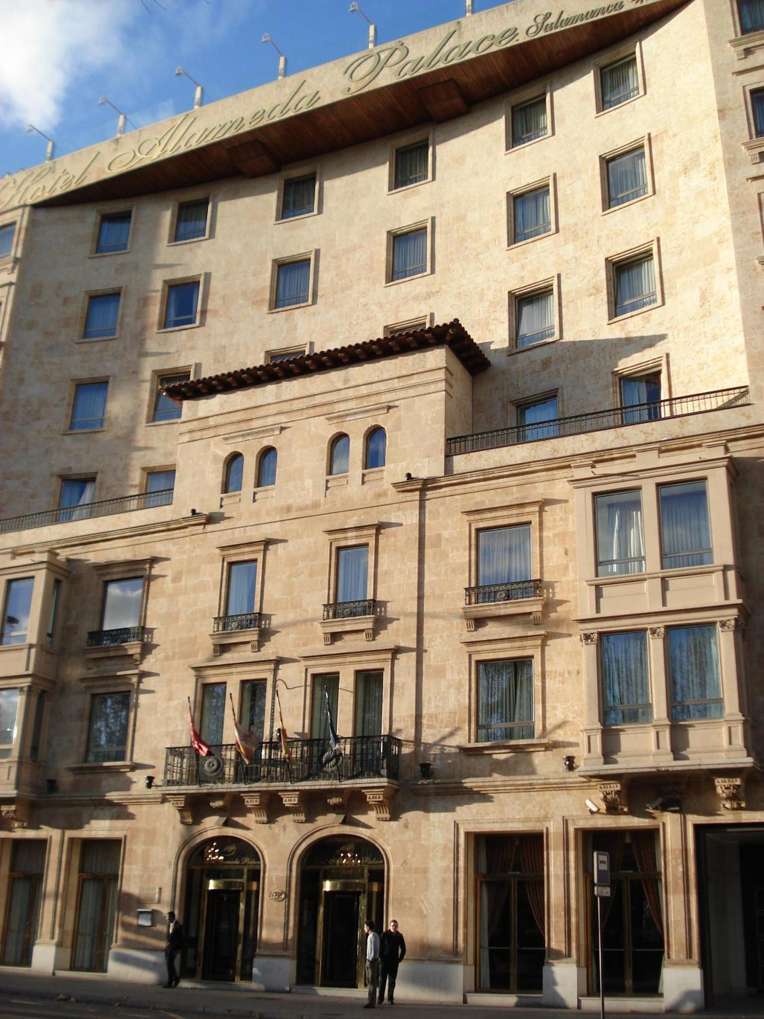 Alameda Palace