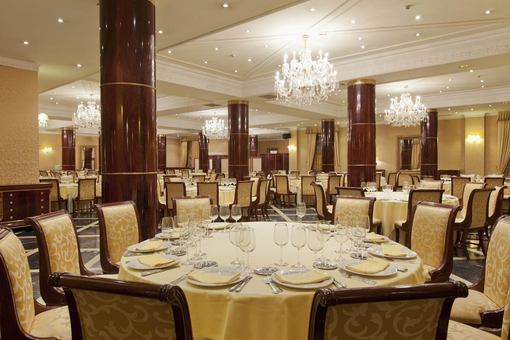 Alameda Palace Hotel 5*